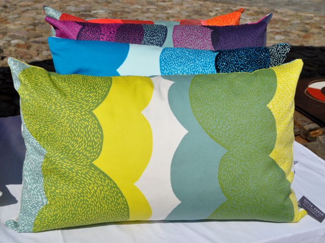 ..Cushions